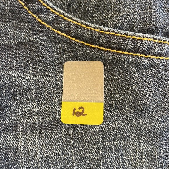 Hudson jeans. - Picture 4 of 4